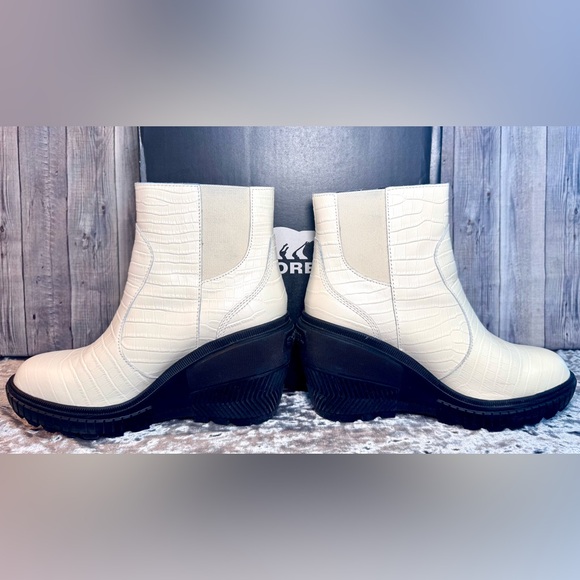 SOREL Ona Ave Wedge Boot in Chalk. Size 9 - Picture 7 of 13